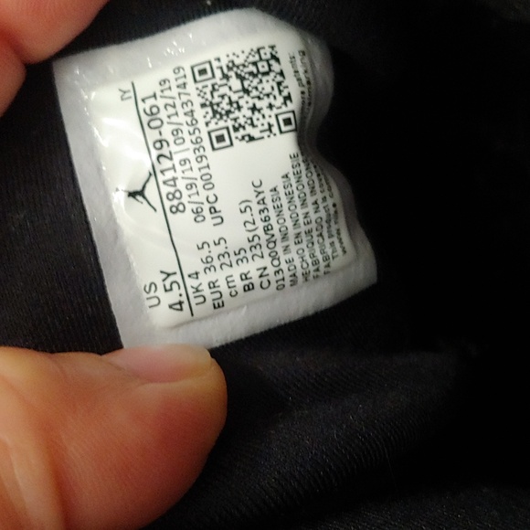 Air Jordan 13 Retro Black/Gym Red - Picture 6 of 7